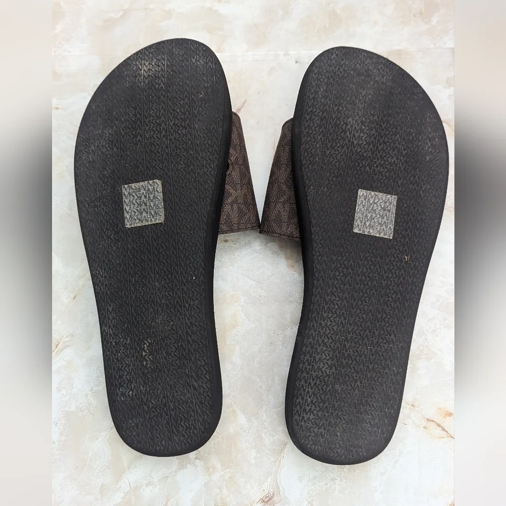 Michael Kors MK Signature Logo Print Wade Slide, Brown Sz 10 M